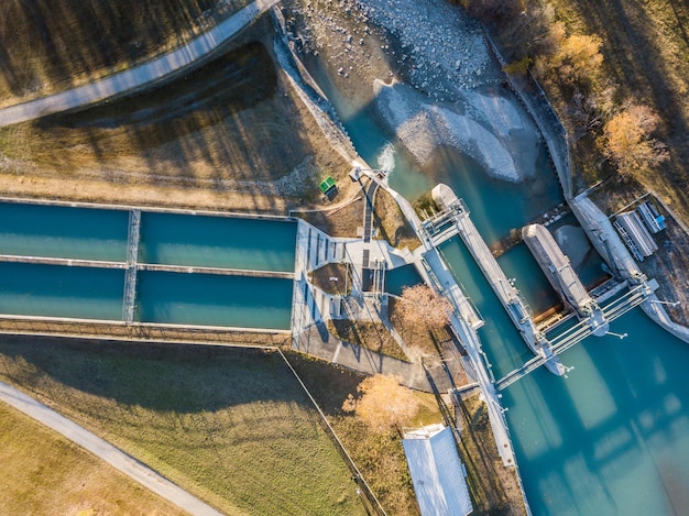 Photo aerial view of dam