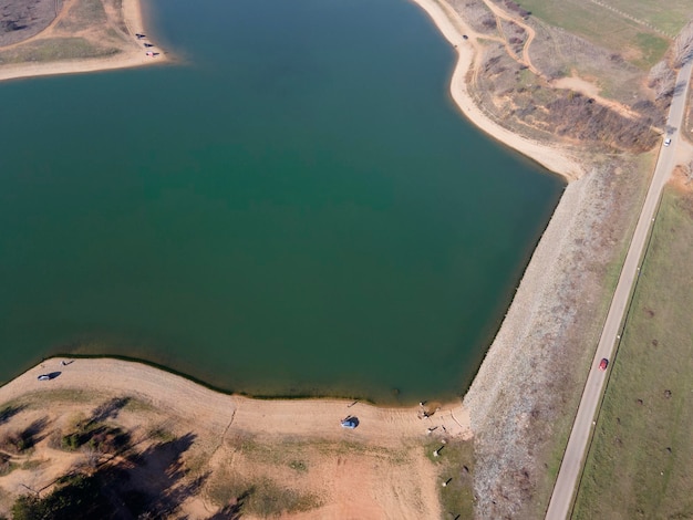 Photo aerial view of drenov dol reservoir bulgaria