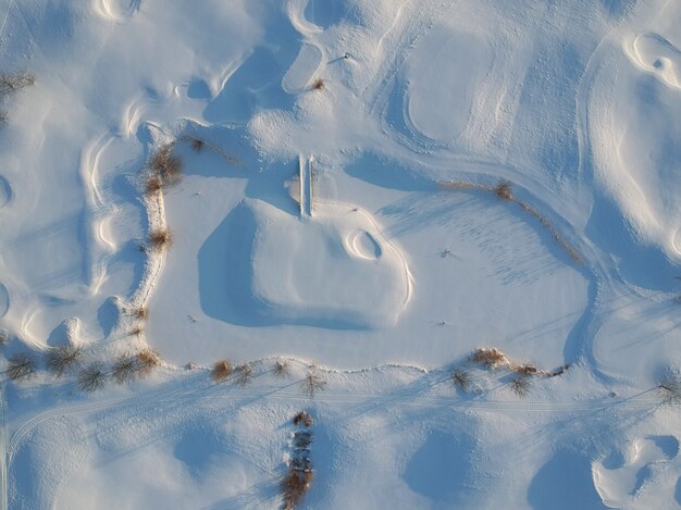 Photo aerial view over the golf course in winter time. nobody