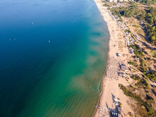 Photo aerial view of gradina beach near town of sozopol bulgaria