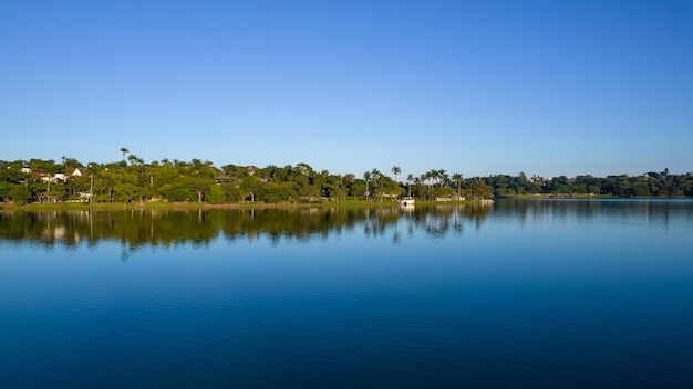 Minas Gerais Belo Horizonte의 Lagoa da Pampulha의 항공 보기