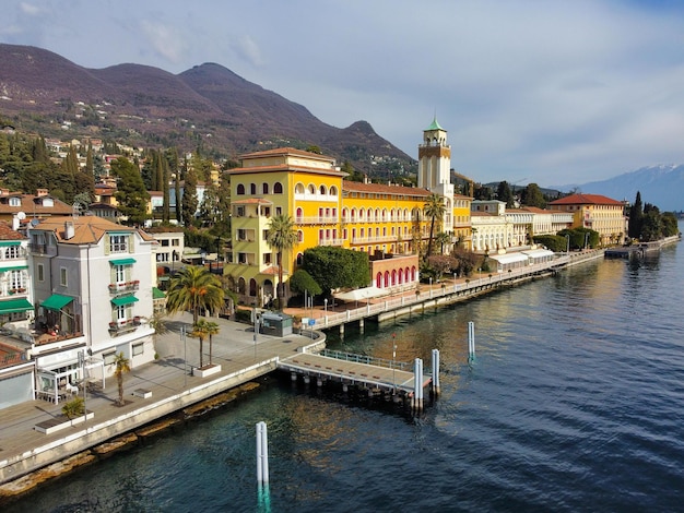 Photo aerial view of the lake front of gardone riviera garda lake italy