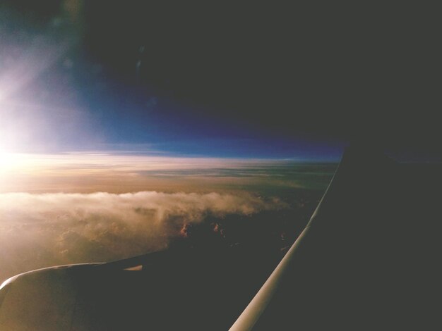 Foto veduta aerea del paesaggio contro il cielo