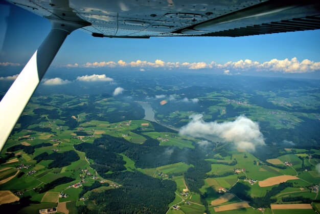 Photo aerial view of landscape against sky