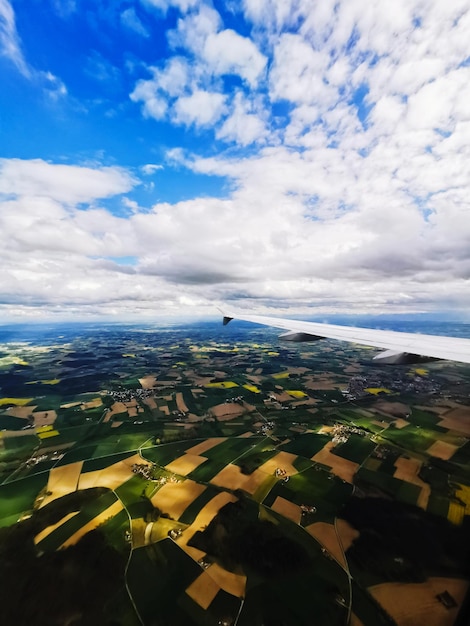 Foto veduta aerea del paesaggio contro il cielo