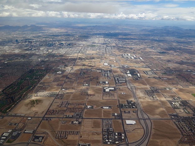 空から眺める風景と空