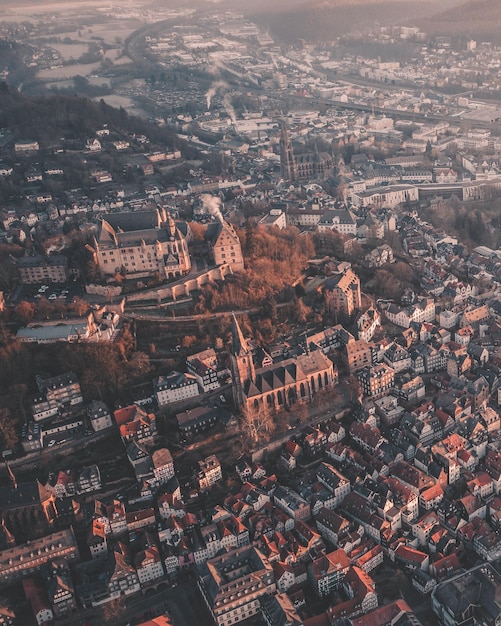 Вид с воздуха на город Марбург в Германии