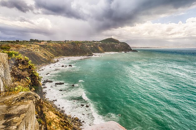 Milazzo Sicily Italy 지중해 해변의 공중 전망