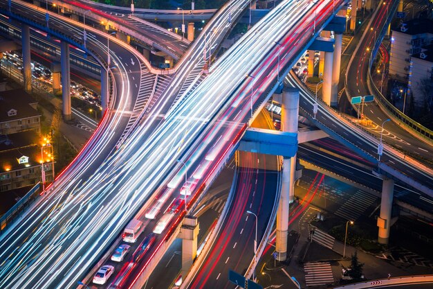 写真 夜の街の空中景色