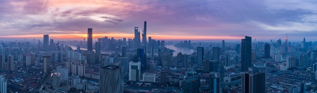 Фото Вид с воздуха на панораму шанхая утром. китай. панорама.