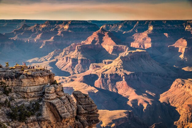 Foto vista aerea delle formazioni rocciose