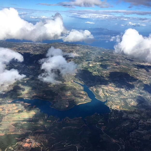 Foto veduta aerea del paesaggio marino