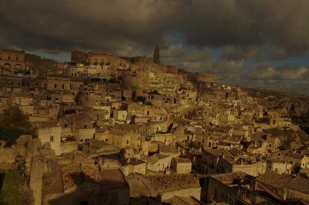 Photo aerial view of townscape against sky