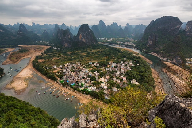 Photo aerial view of a village