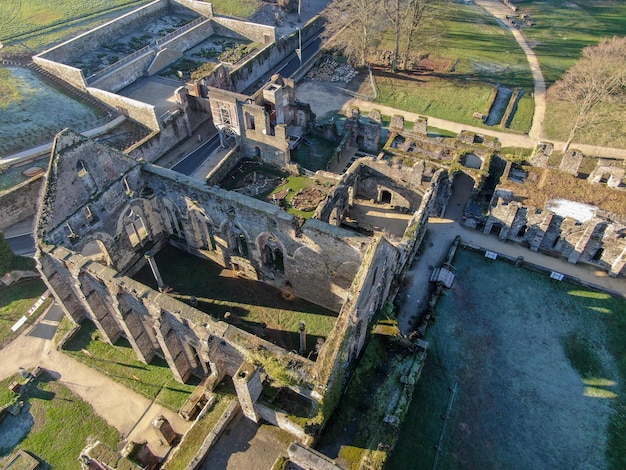 Villers 수도원의 항공 보기는 고대 Cistercian 수도원 유적