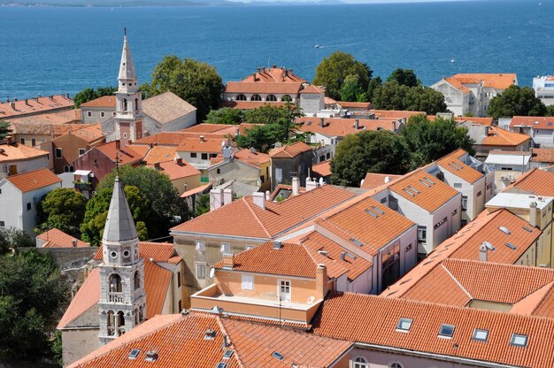 Photo aerial view of zadar city from a church tower croatia