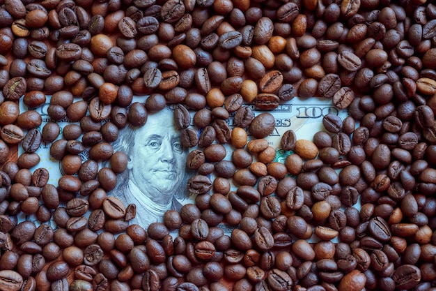 Foto afbeelding van 100 dollar koffiebonen.
