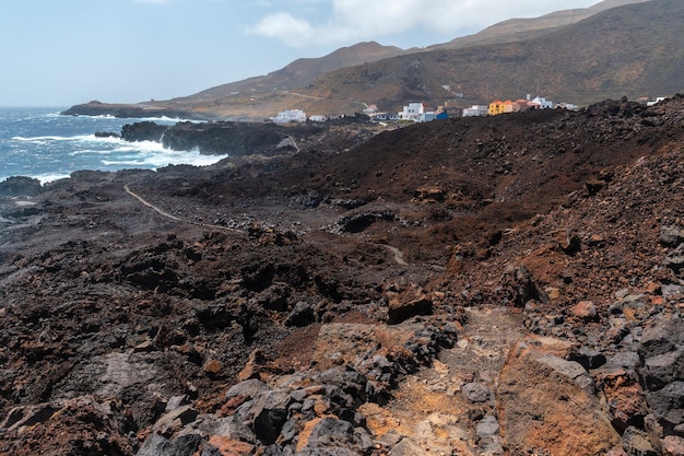 Afdaling van het vulkanische pad in de stad Tamaduste op het eiland El Hierro Canarische Eilanden Spanje