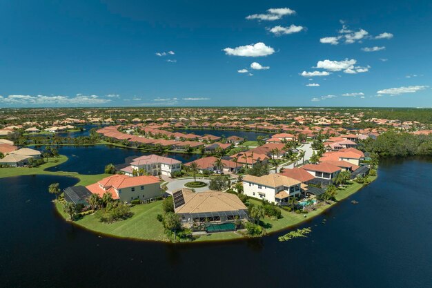 Photo aftermath of natural disaster flooded houses by hurricane ian rainfall in florida residential area