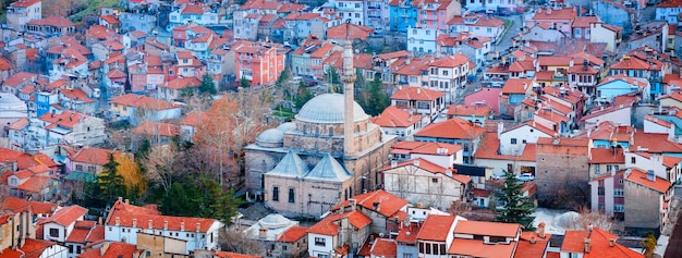 Afyon turchia interno della grande moschea di afyonkarahisar ulu cami antiche moschee in legno