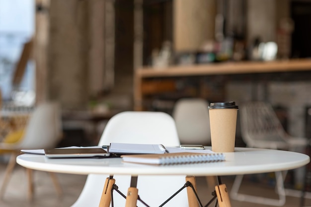 Photo agenda and  clipboard on desk