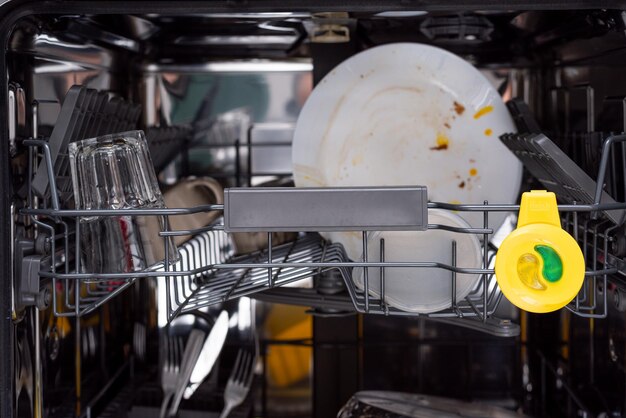 Agent for flavoring the dishwasher