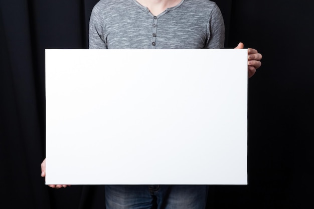 농업 사일로 건물 외부 곡물 밀 옥수수 콩 해바라기의 저장 및 건조