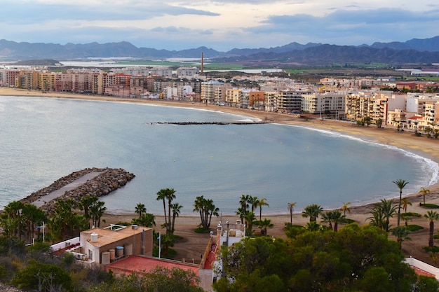 Àguilas strand