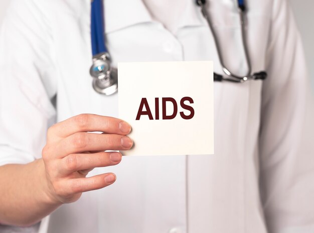 エイズの言葉の概念。黒のヘルスケアと医療。