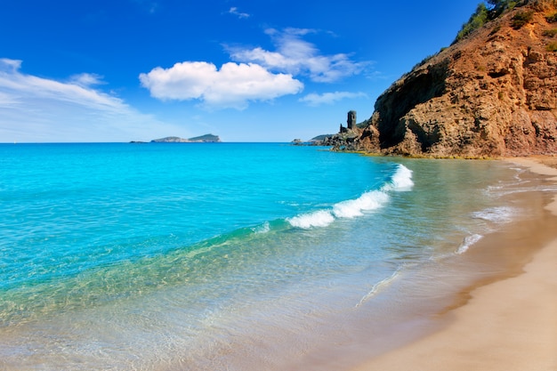 Foto aiguas blanques agua blanca spiaggia di ibiza