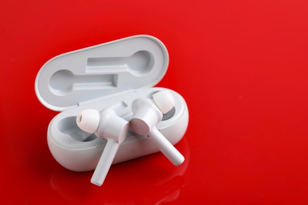 Air Pods of oordopjes met draadloze oplaadcase