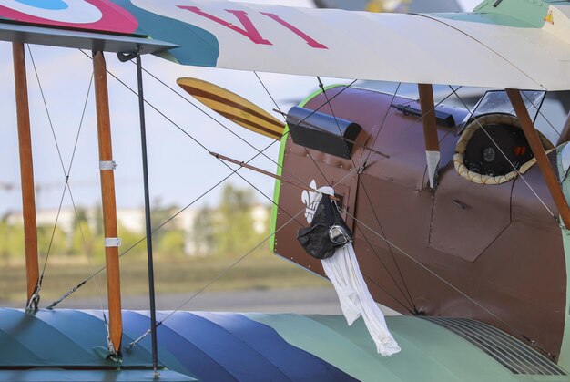 写真 屋外での航空機