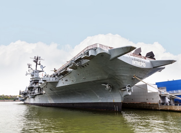 항공 모함 USS Intrepid