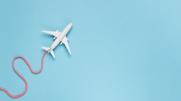 写真 飛行機の路線の概念