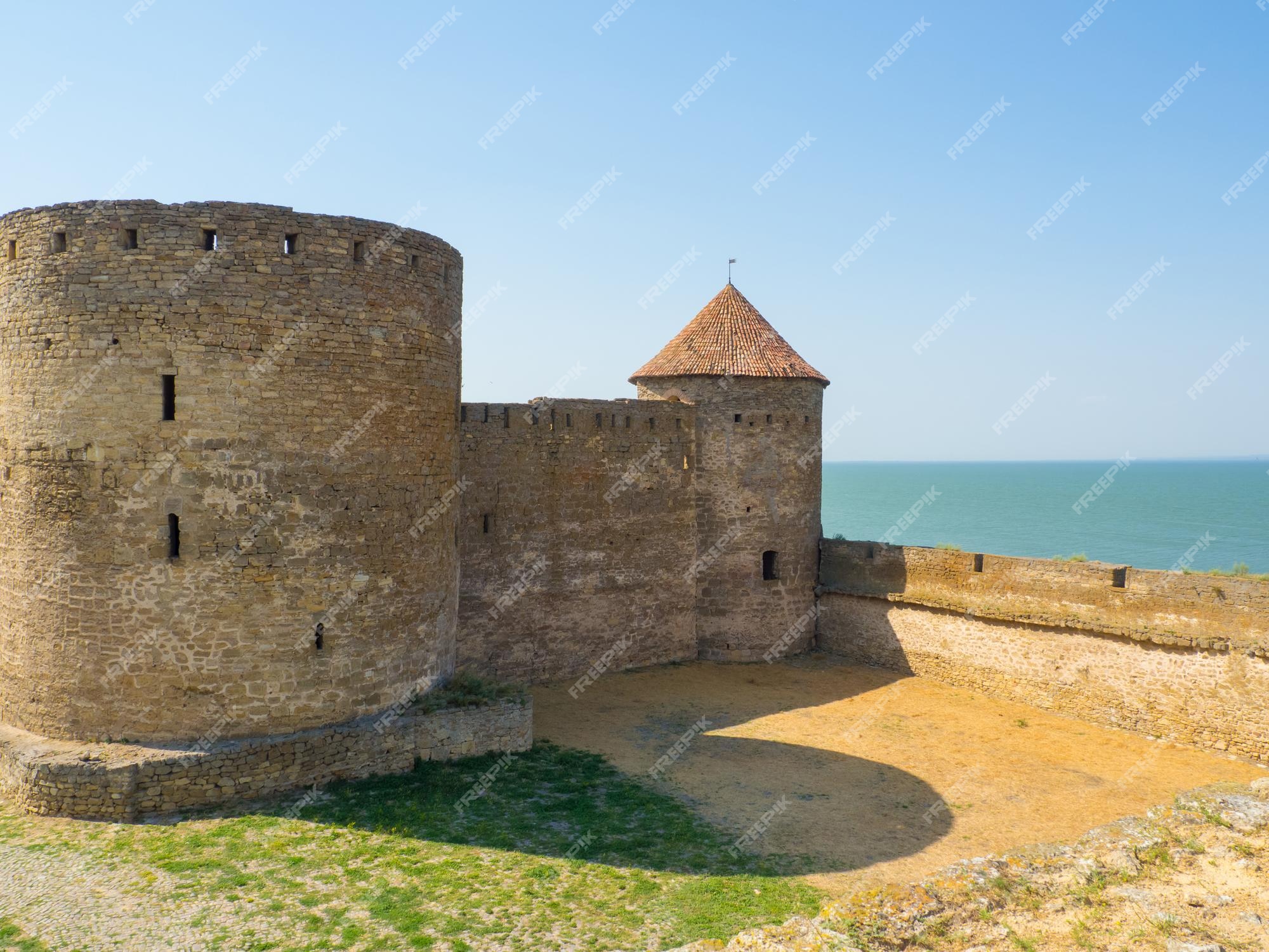 Premium Photo  Akkerman fortress medieval castle near the sea stronghold  in ukraine ruins of the citadel of the bilhoroddnistrovskyi fortress  ukraine one of the largest fortresses in eastern europe