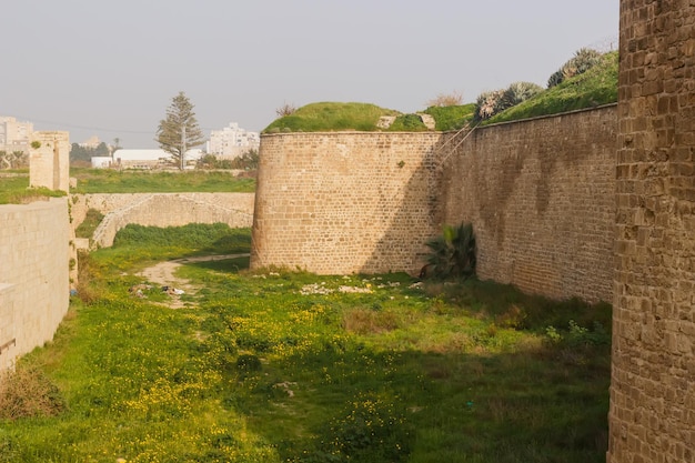 Akko wallen vanaf de landzijde