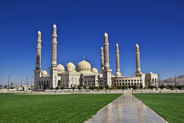 Al Saleh Mosque, Yemen