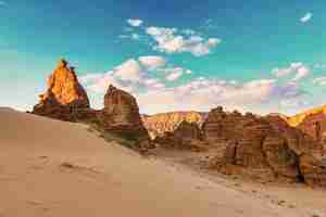 Photo al ula rock formations and desert view agianst the sky