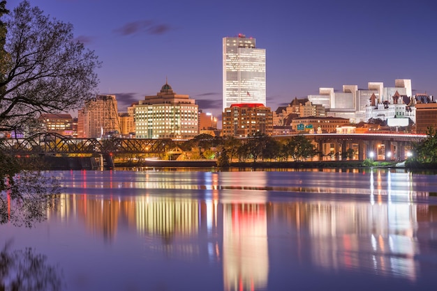 Photo albany new york usa skyline on the hudson river