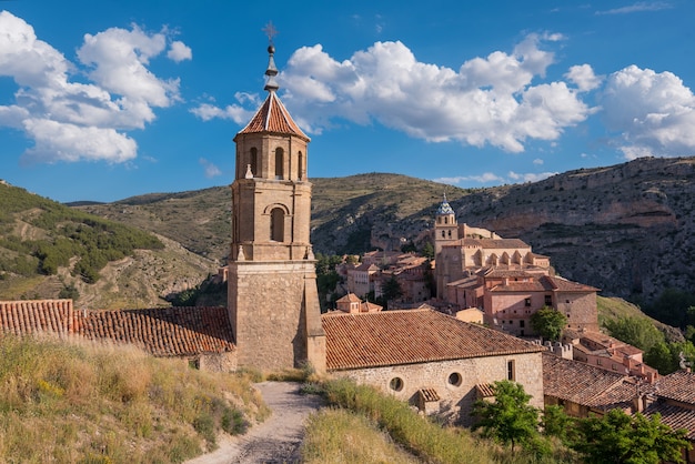 Albarracin, средневековая деревня в teruel, Испания.