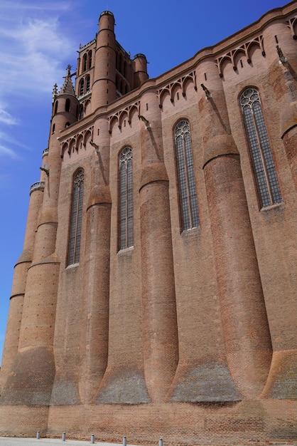 Photo albi facade wall old red brick stone castle in tarn in france