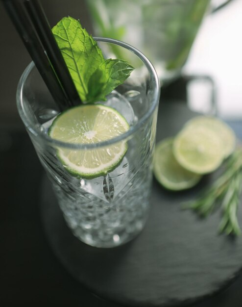 Alcohol cocktail drink on the table in restaurant