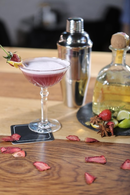 Alcohol cocktail drink on the table in restaurant