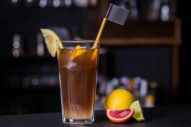 Alcoholic cocktail with Sicilian orange and lime