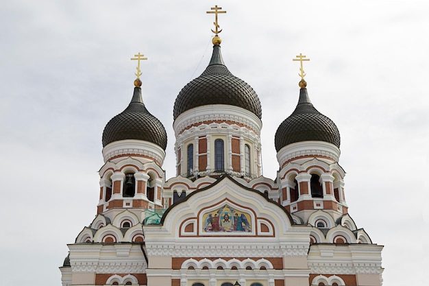 Foto cattedrale di alessandro nevsky nella città vecchia di tallinn, estonia