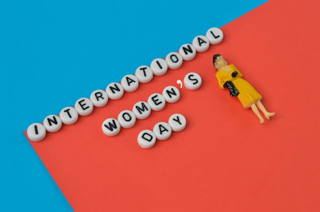 Alfabetkralen met tekst INTERNATIONAL WOMEN39S DAY