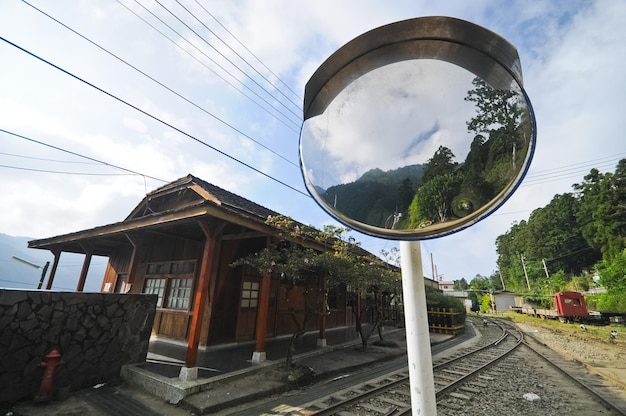 Alisan treinstation in een klein lokaal dorp in Taiwan