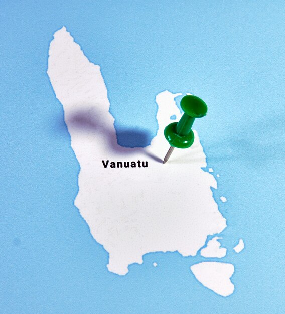 色付きのピンを示す地図上のAllbania