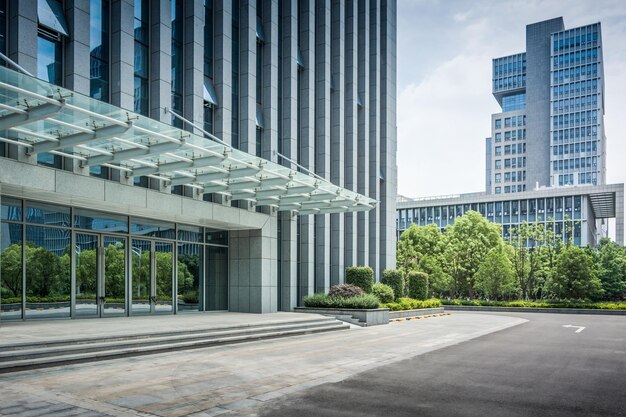 Photo alley with office buildings in modern budapest area