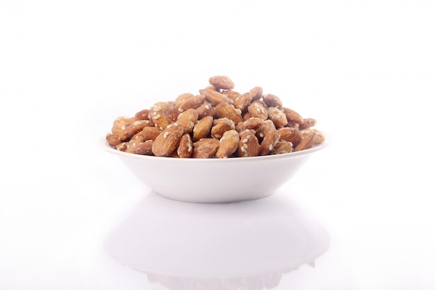 almond in bowl